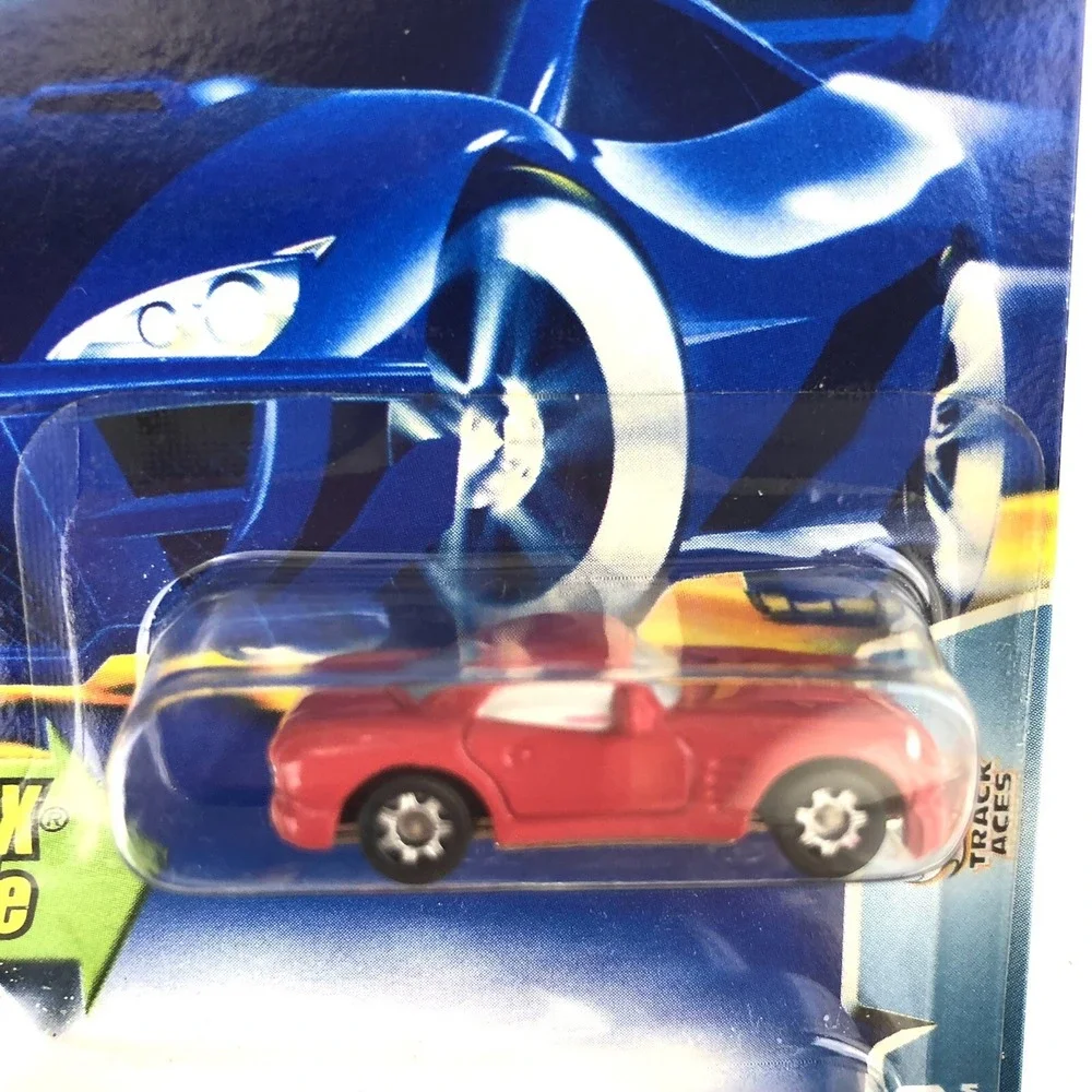 Hot Wheels Track Aces Speed‎ Shark with Atomix Vehicle Diecast 1/64 Scale #155